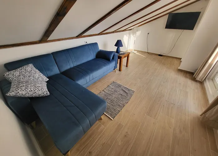 Rustic House Diklo 20M From The Sea