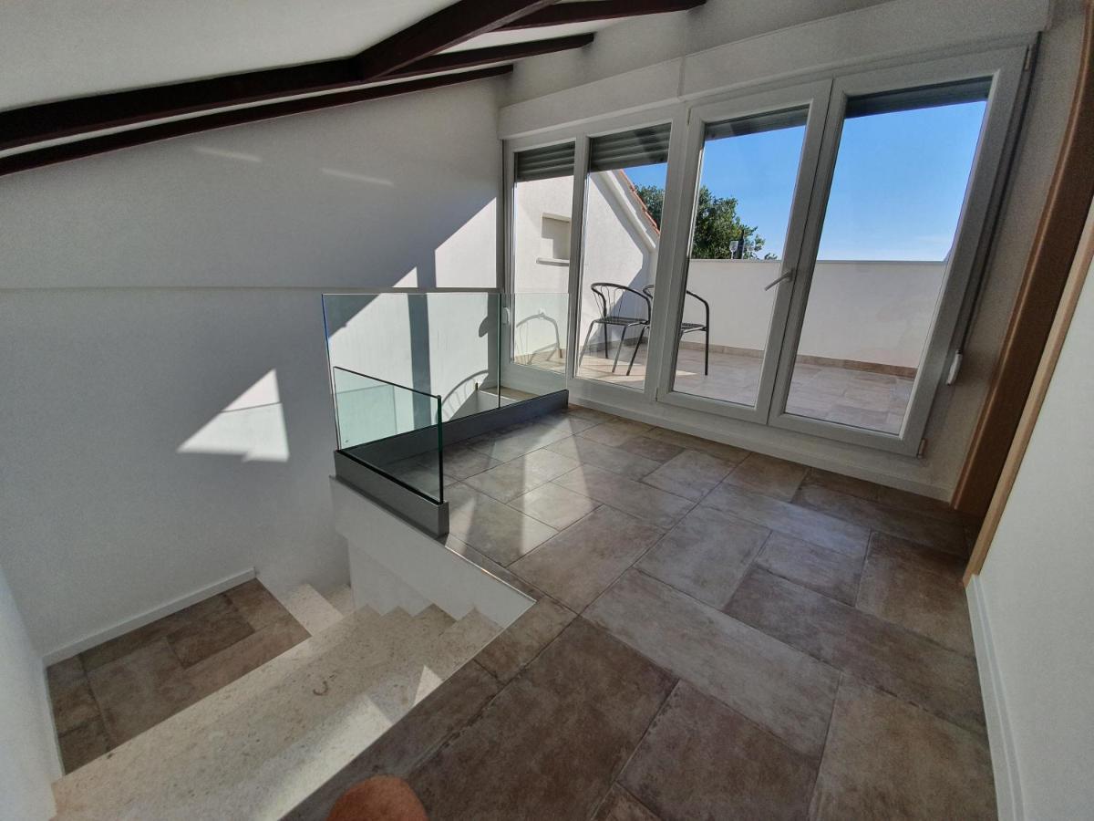 Apartment Rustic House Diklo 20m From The Sea