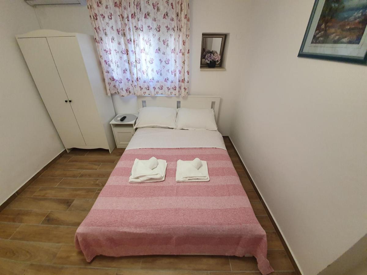 Apartment Rustic House Diklo 20m From The Sea *